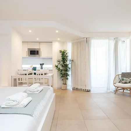 Apartamento Golden Naimara *